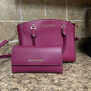 Michael Kors Handbag & Wallet